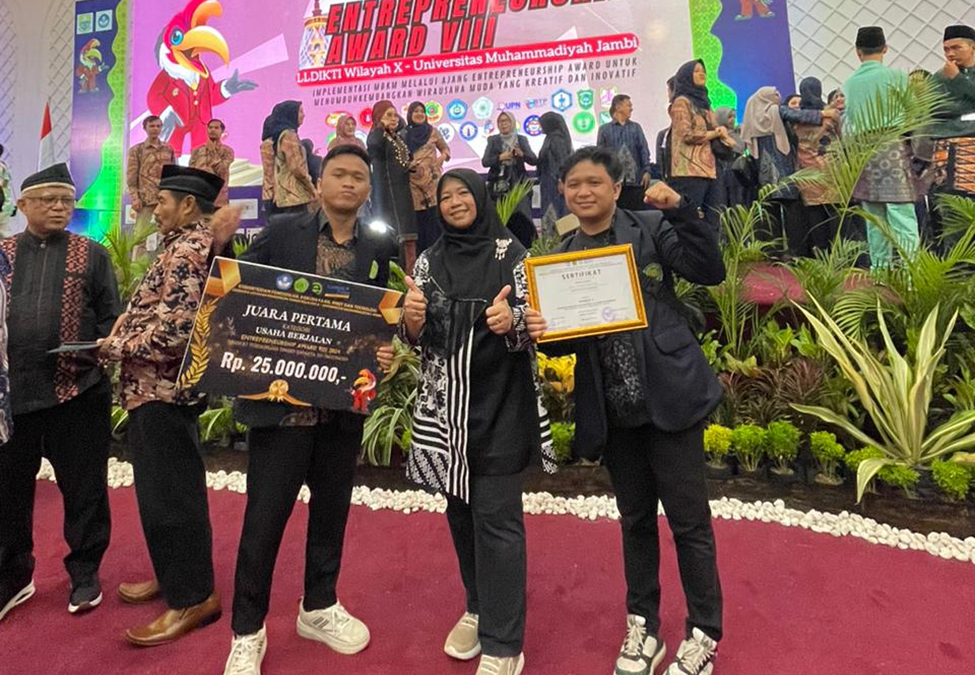 MAHASISWA PRODI MANAJEMEN RAIH JUARA 1 TINGKAT NASIONALDI AJANG ENTREPRENEURSHIP AWARD VIII