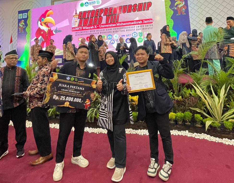 MAHASISWA PRODI MANAJEMEN RAIH JUARA 1 TINGKAT NASIONALDI AJANG ENTREPRENEURSHIP AWARD VIII